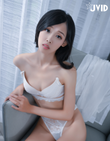 JV 弟弟的骨感女友來借宿【102P/1V/1G】