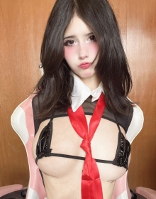 fansly巨乳coser@LizyhS 合集 【819P+113V/9.44G】